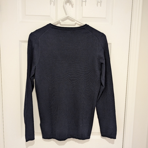 Tommy Hilfiger V neck sweater - Picture 3 of 3